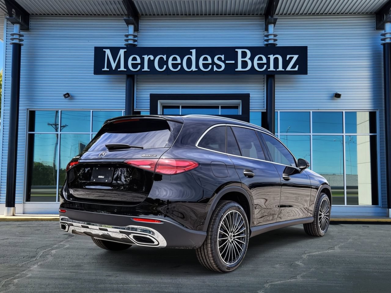 New 2026 Mercedes-Benz GLC 300 4MATIC image 6
