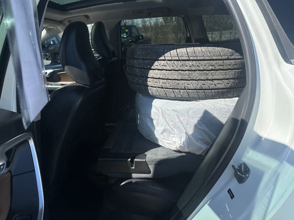 Used 2017 Volvo XC60 T6 Dynamic image 12