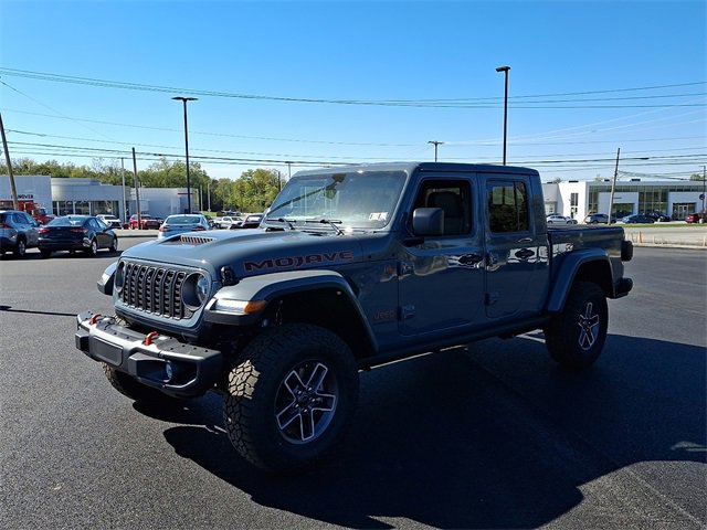 New 2025 Jeep Gladiator Mojave image 6