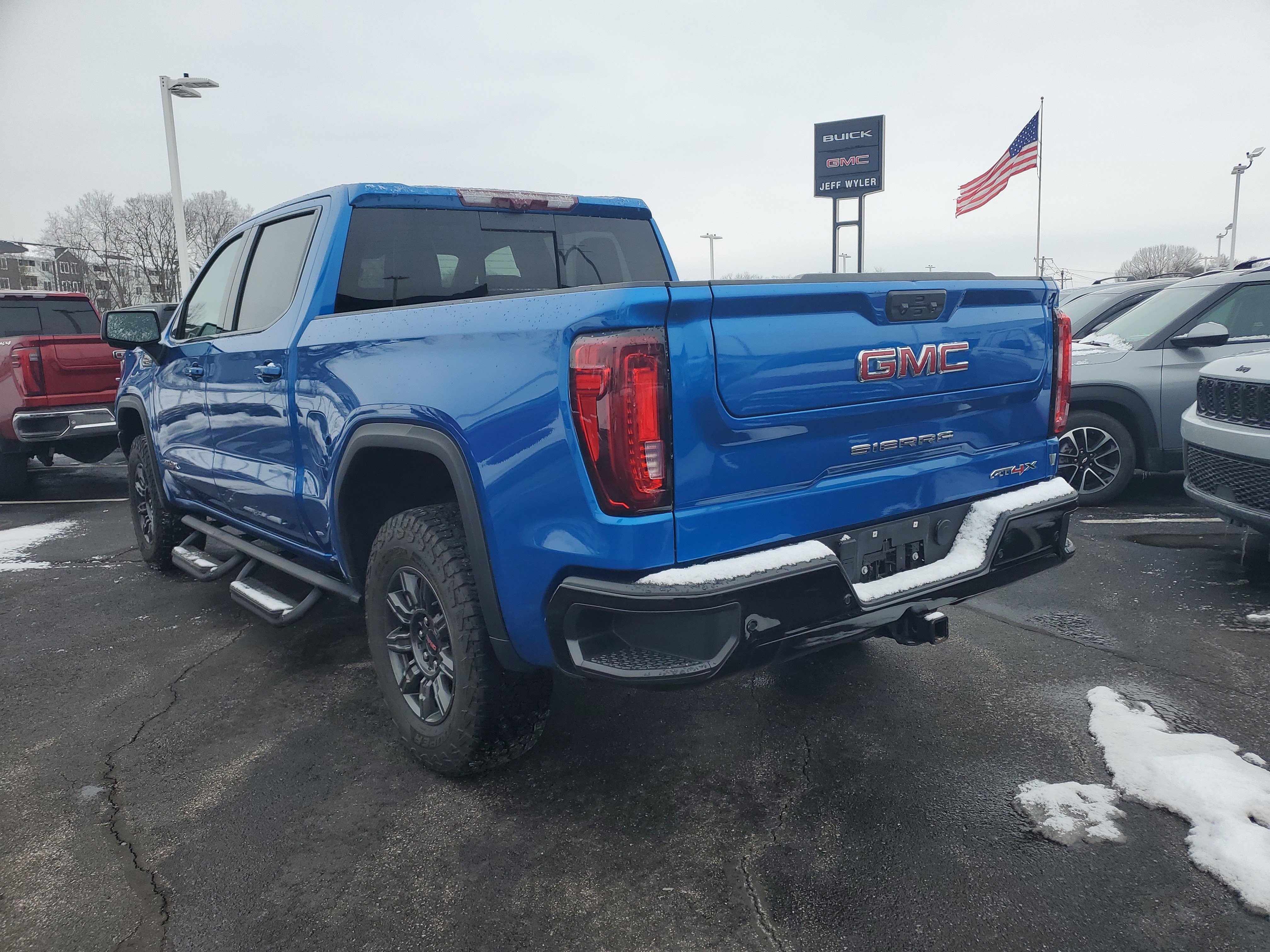 Used 2024 GMC Sierra 1500 AT4X AWD/4WD image 6