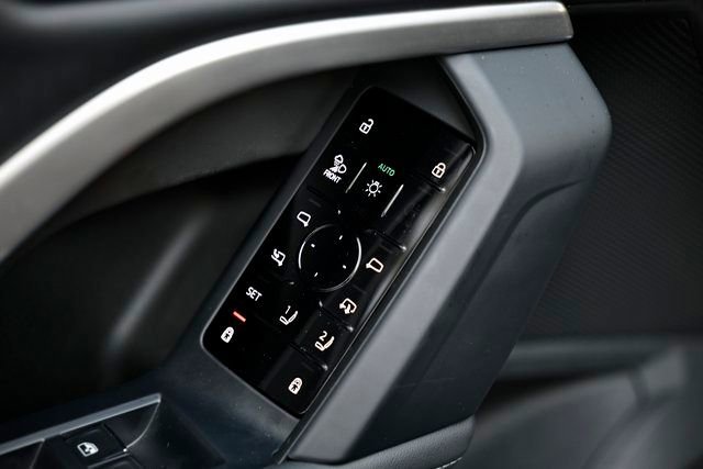 Used 2025 Audi Q5 Prestige image 16