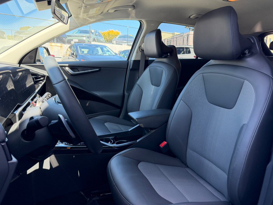 Used 2024 Kia Niro Wind w/ Wind Preserve Package FWD image 18