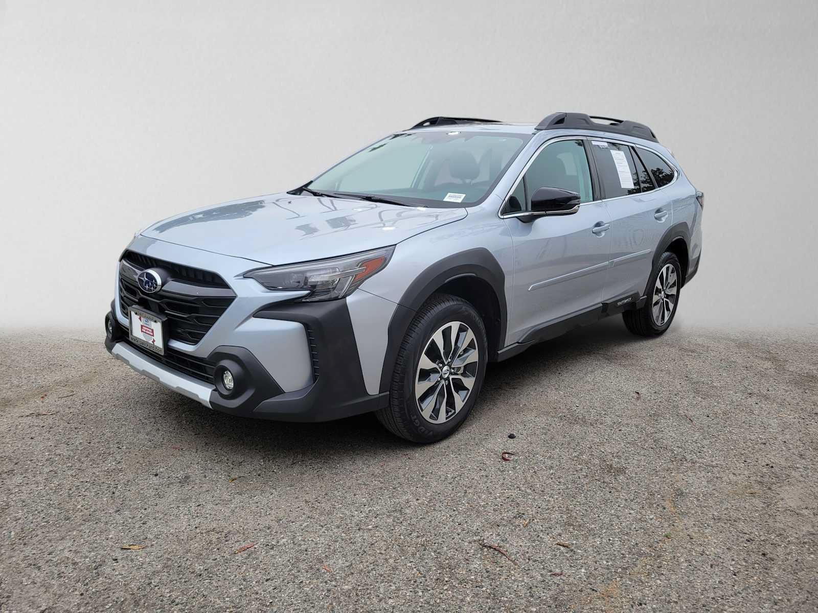 Certified 2025 Subaru Outback Limited AWD/4WD image 7