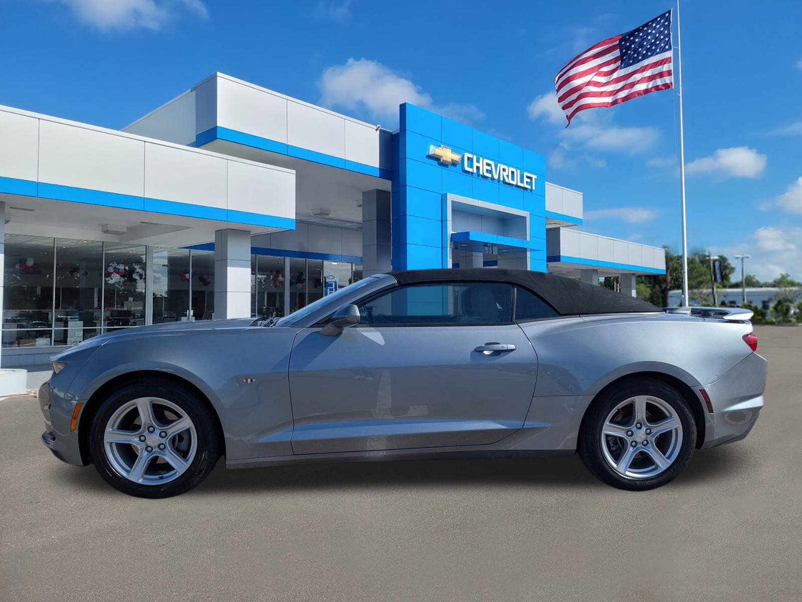 Used 2023 Chevrolet Camaro LT image 7