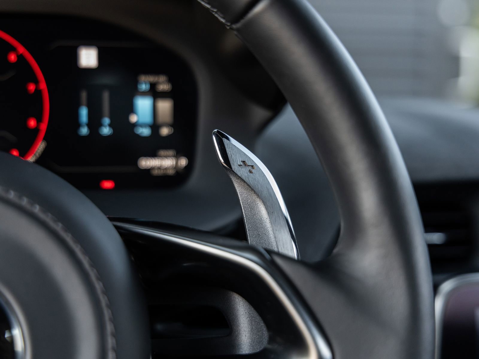 Used 2024 McLaren Artura image 35