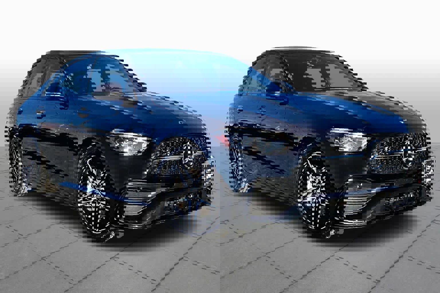 Used 2023 Mercedes-Benz C 300 C 300 image 3