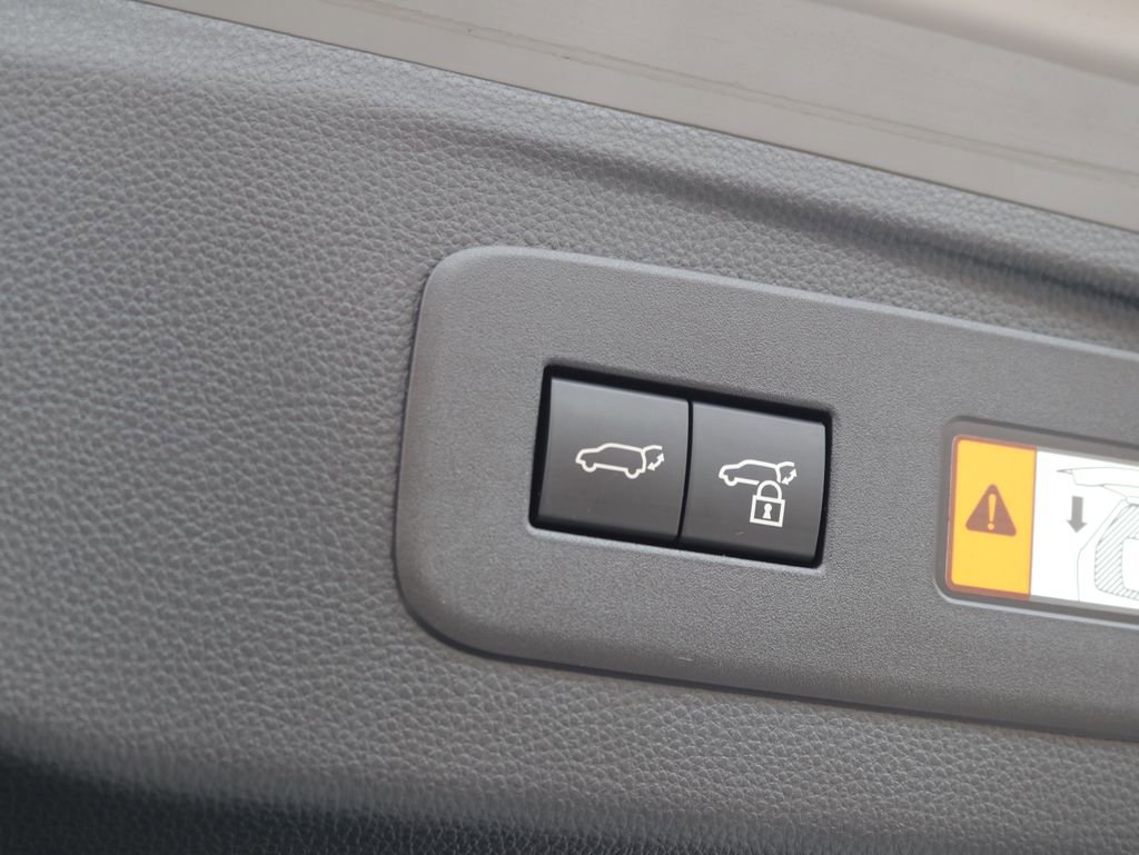 Used 2024 Lexus GX 550 w/ Accessory Package (Z1) image 32