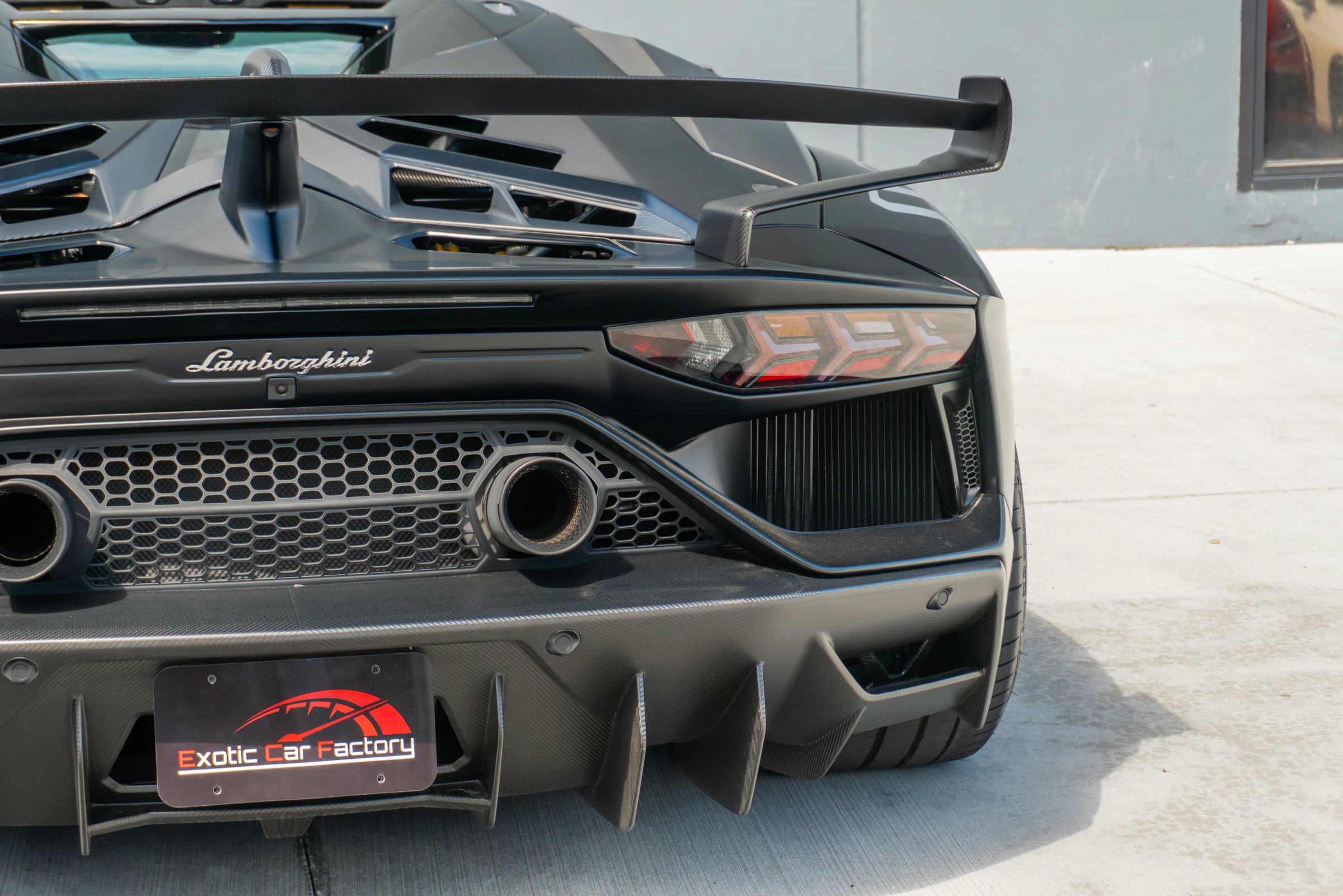 Used 2020 Lamborghini Aventador SVJ AWD/4WD image 50