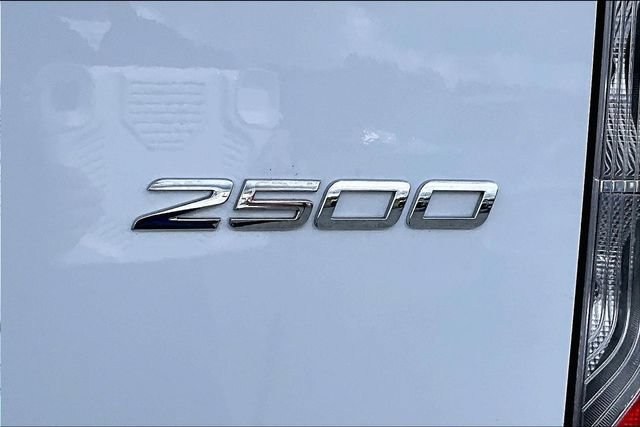 Used 2025 Mercedes-Benz Sprinter 2500 image 24
