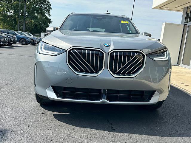 New 2026 BMW X3 xDrive30i w/ Premium Package AWD/4WD image 2