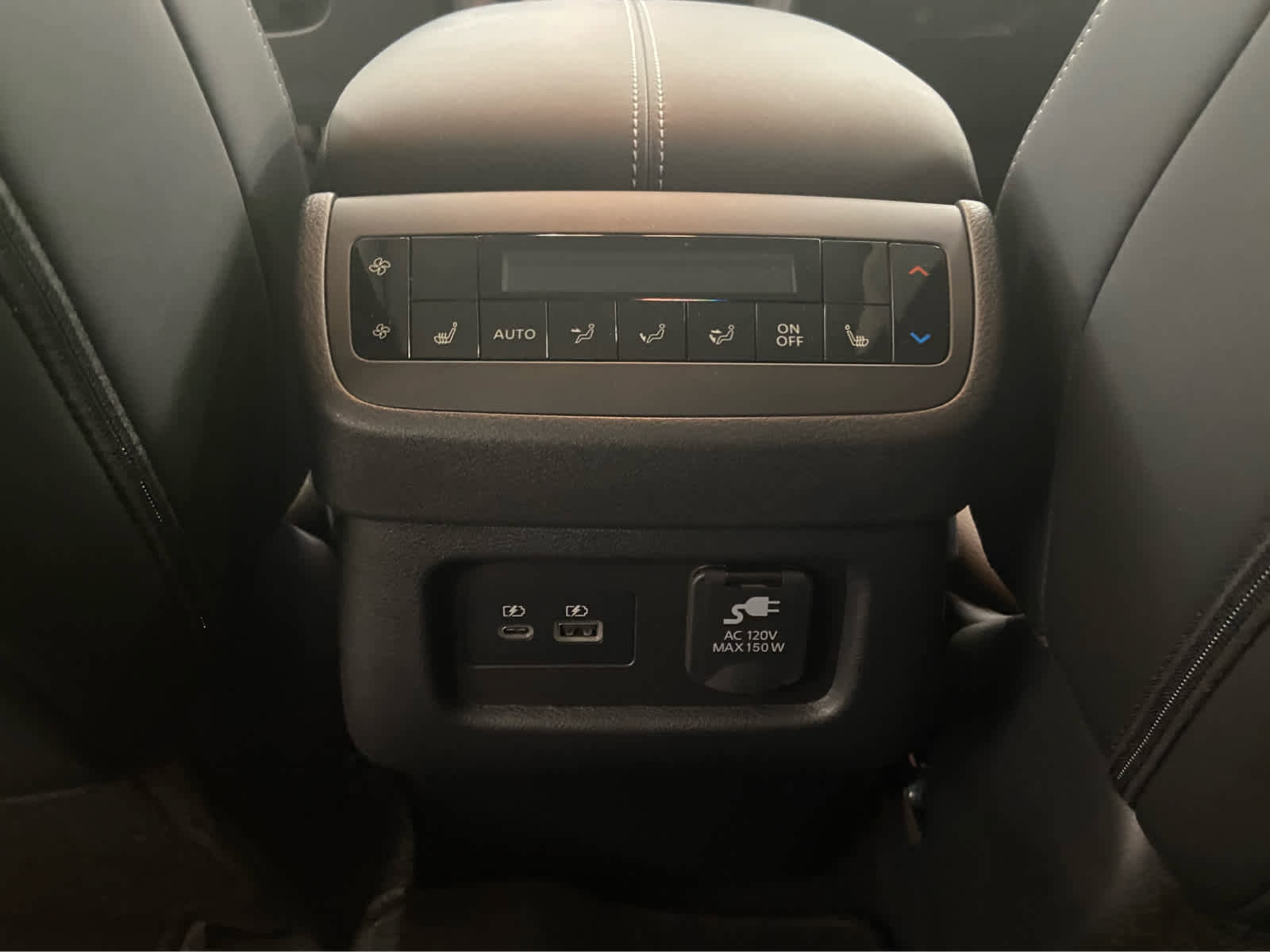 Used 2025 Nissan Pathfinder Platinum w/ Cargo Package image 18