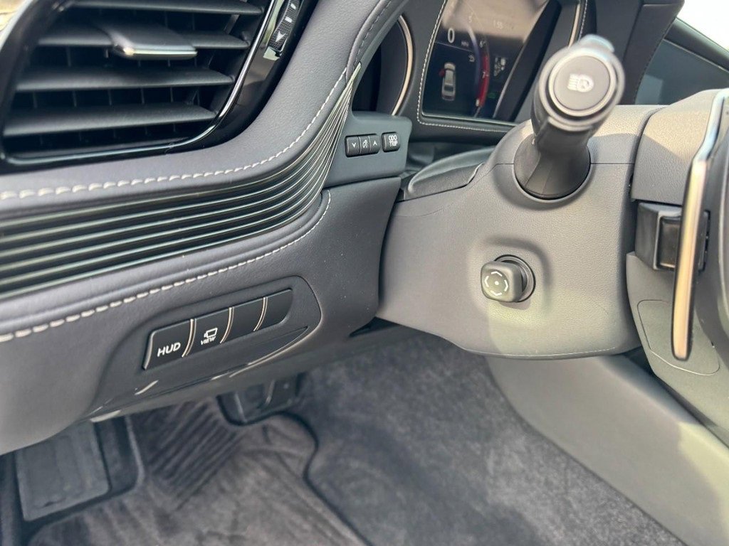 Used 2018 Lexus LS 500 AWD image 17