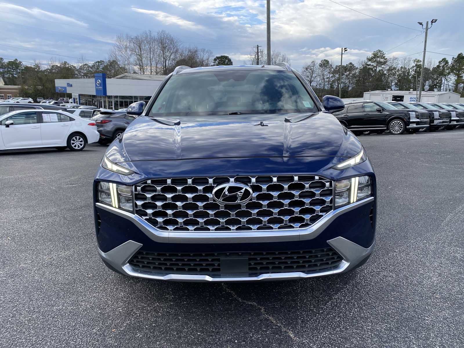 Certified 2022 Hyundai Santa Fe SEL w/ Cargo Package image 3