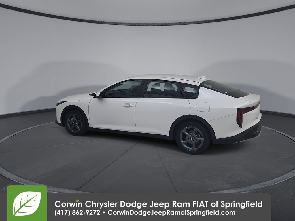 Used 2025 Kia K4 FWD image 9