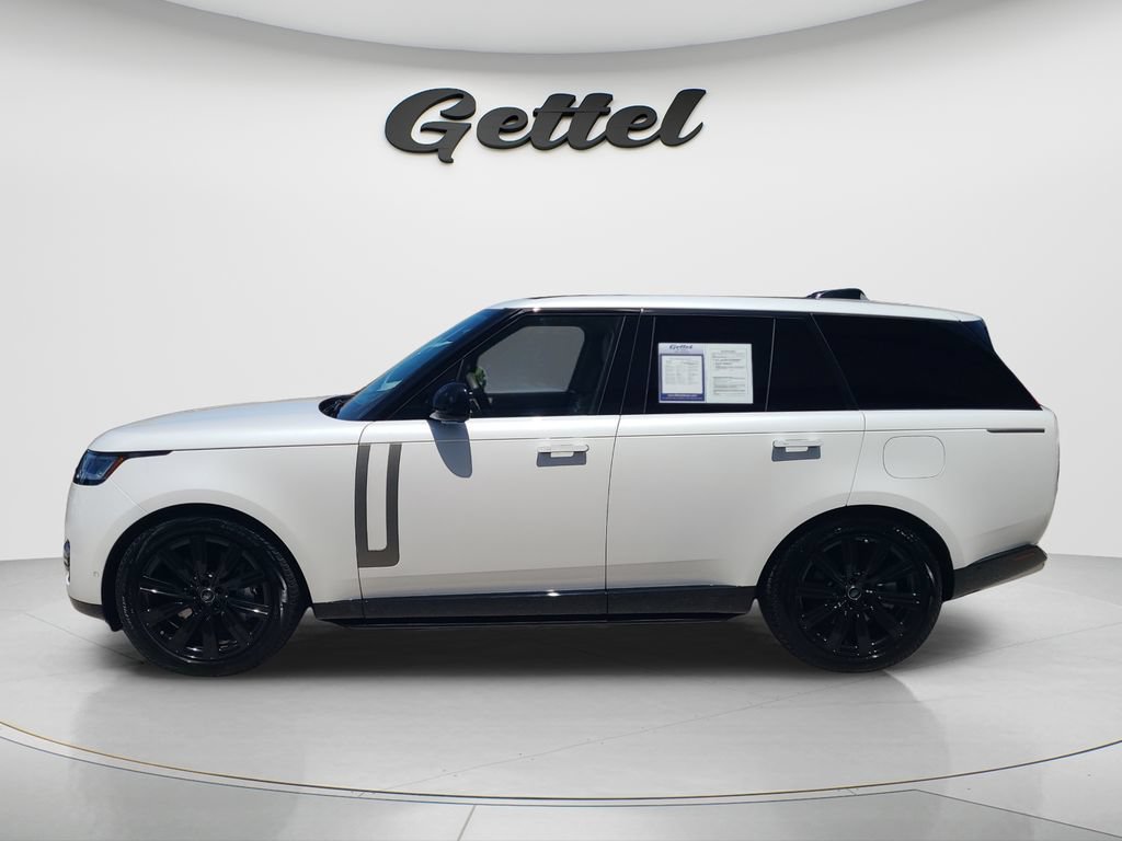 Used 2025 Land Rover Range Rover SE AWD/4WD image 8