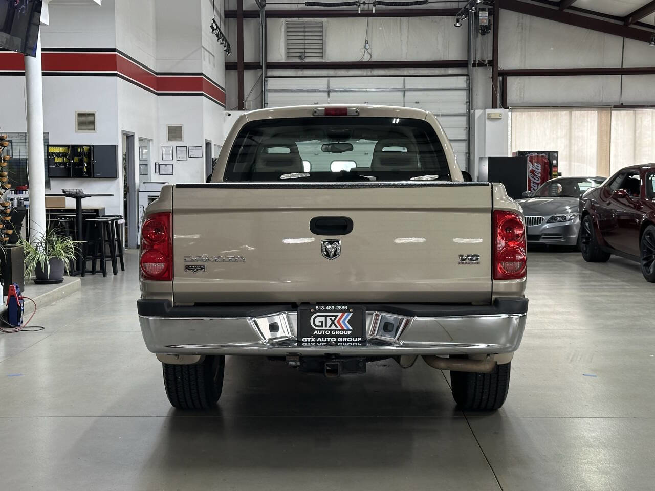 Used 2005 Dodge Dakota Laramie image 3