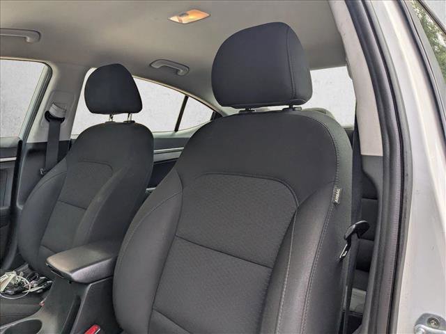 Used 2019 Hyundai Elantra SE w/ Cargo Package FWD image 10