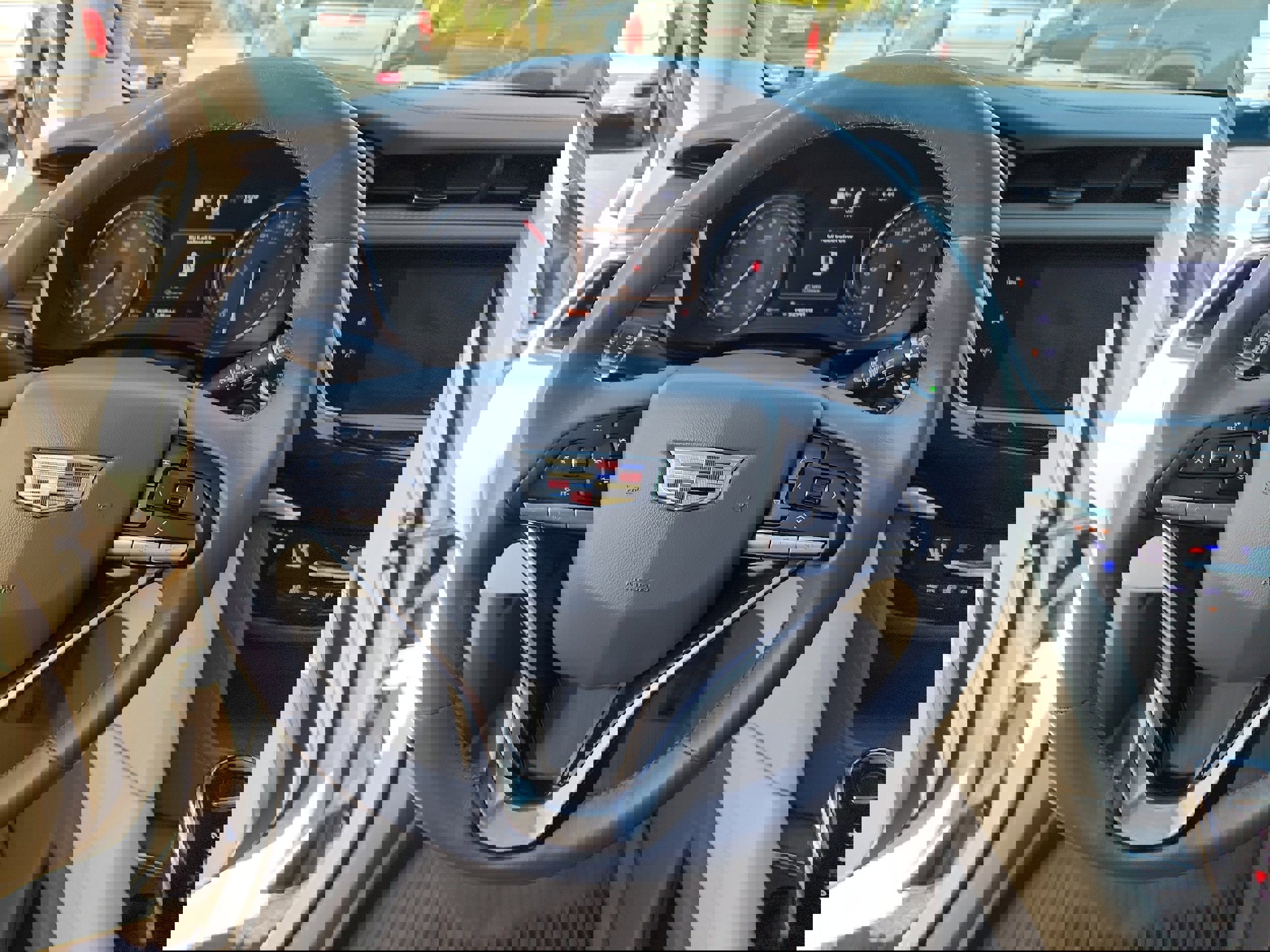 Used 2020 Cadillac XT6 Premium Luxury image 25