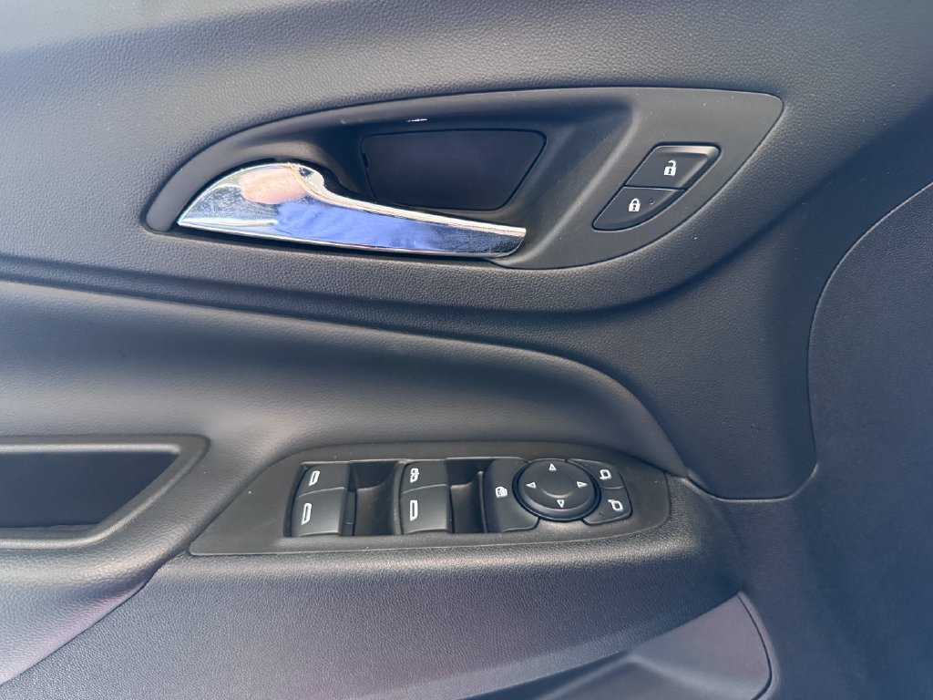 Certified 2023 Chevrolet Equinox LT AWD/4WD image 25