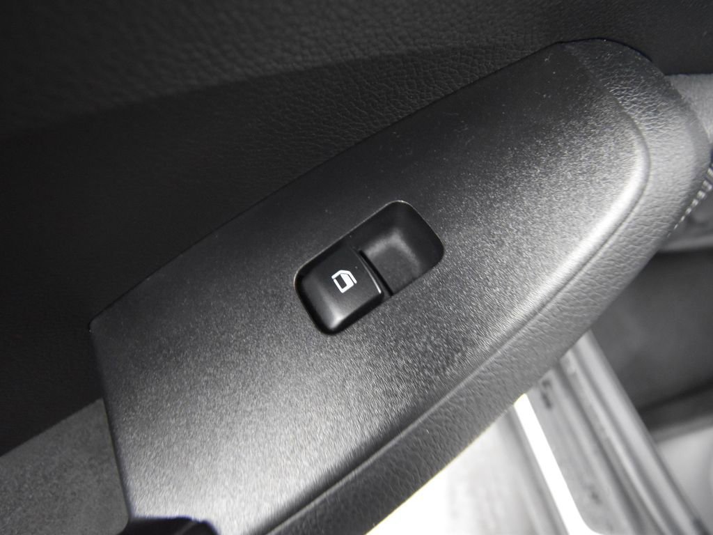 Used 2024 Kia Seltos EX image 10