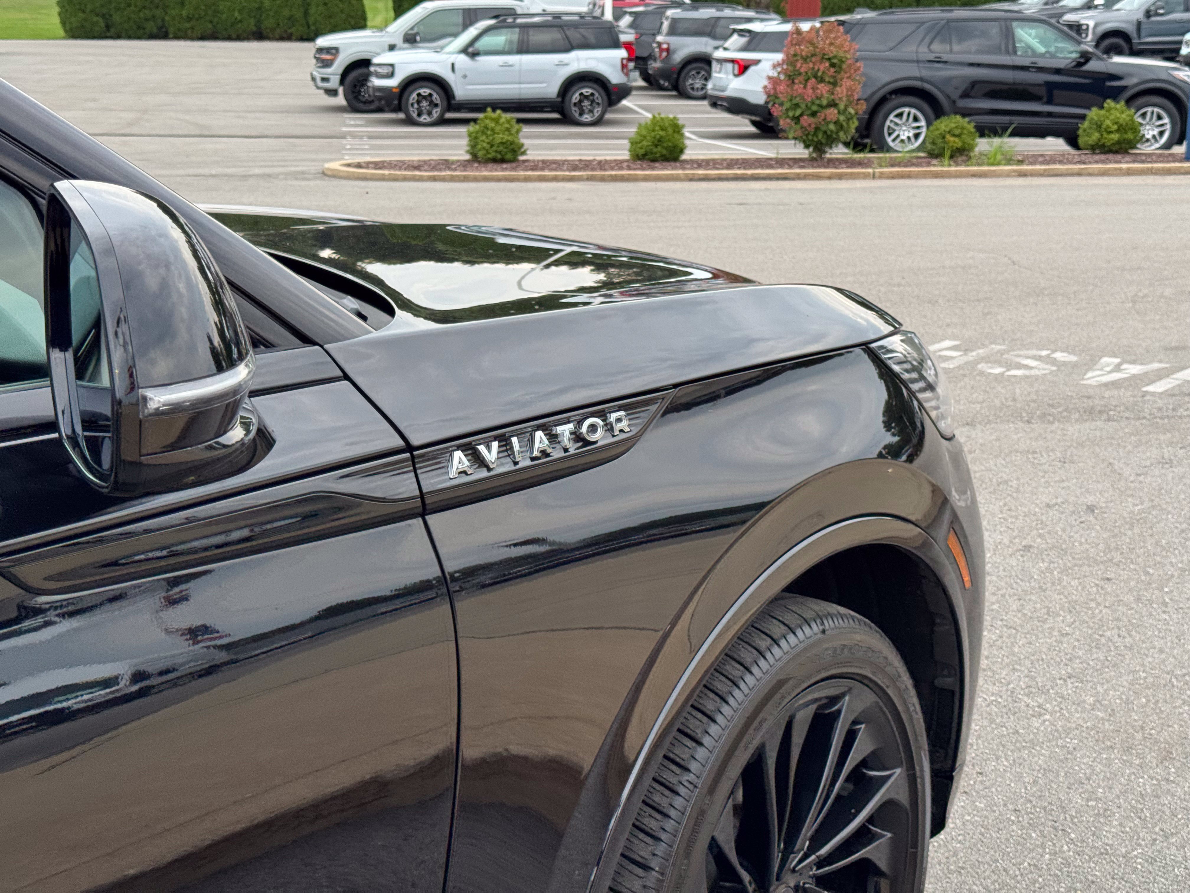 Used 2026 Lincoln Aviator Reserve AWD/4WD image 9