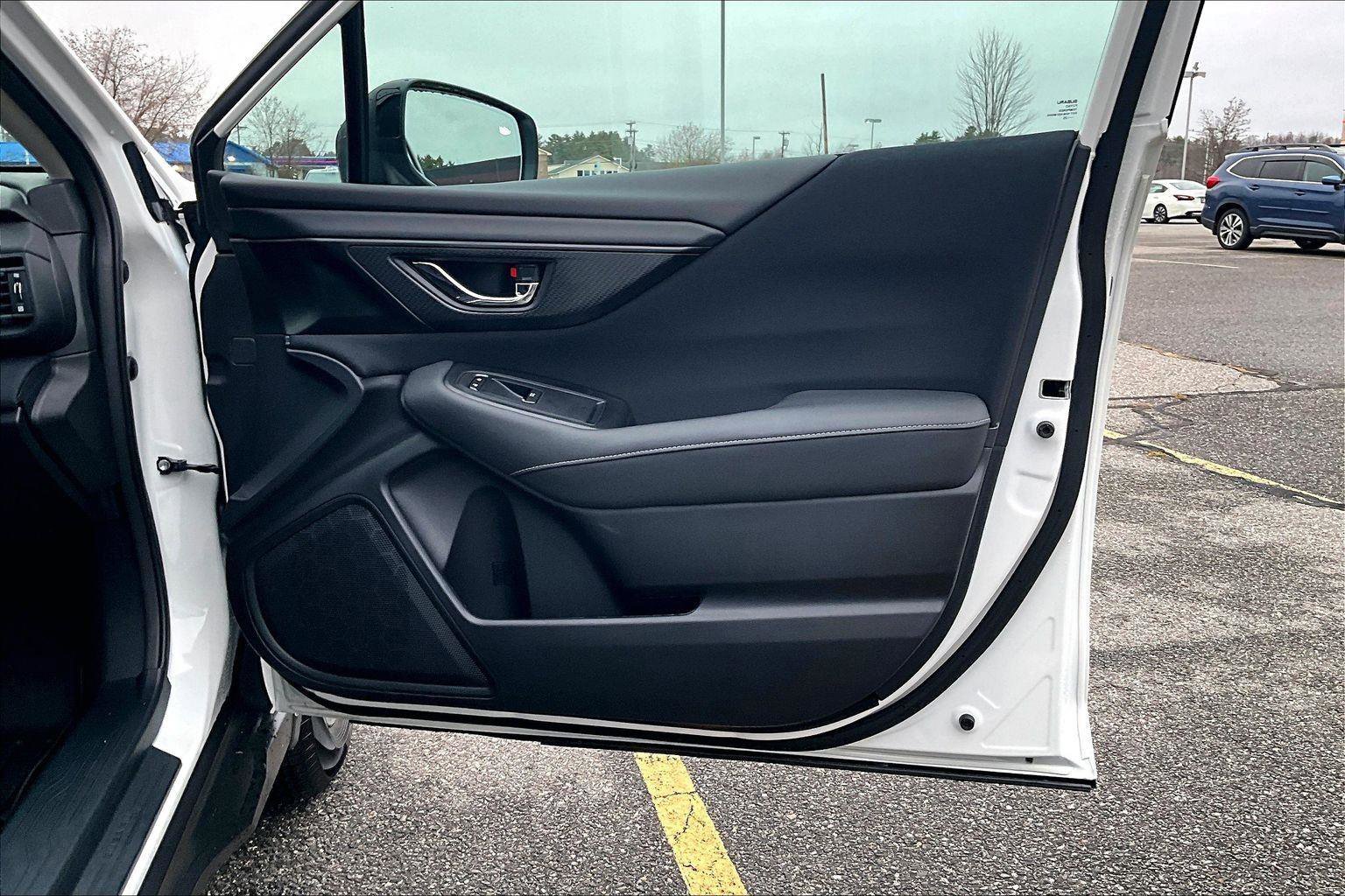 Used 2025 Subaru Outback Premium image 20