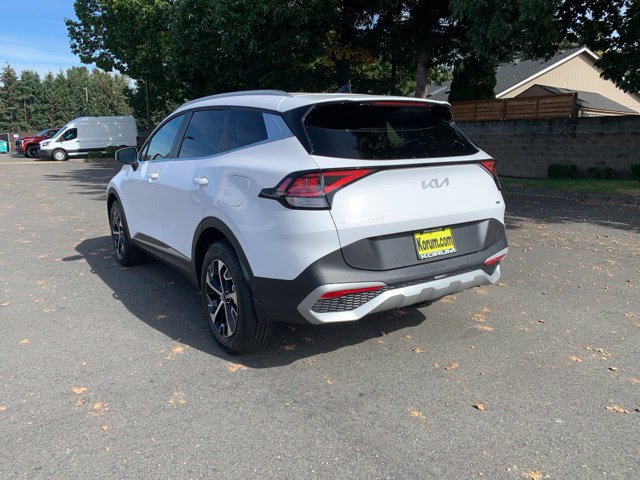 Used 2024 Kia Sportage EX AWD/4WD image 3
