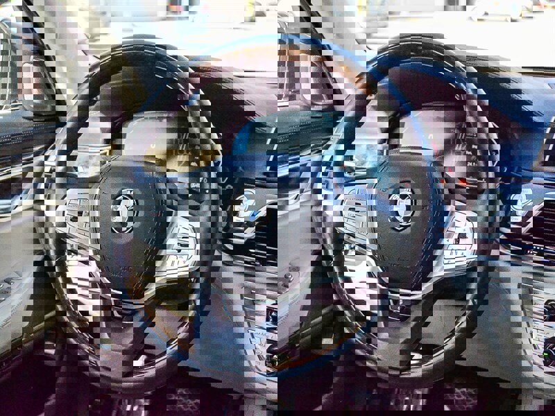 Used 2020 BMW 750i xDrive w/ Executive Package image 41