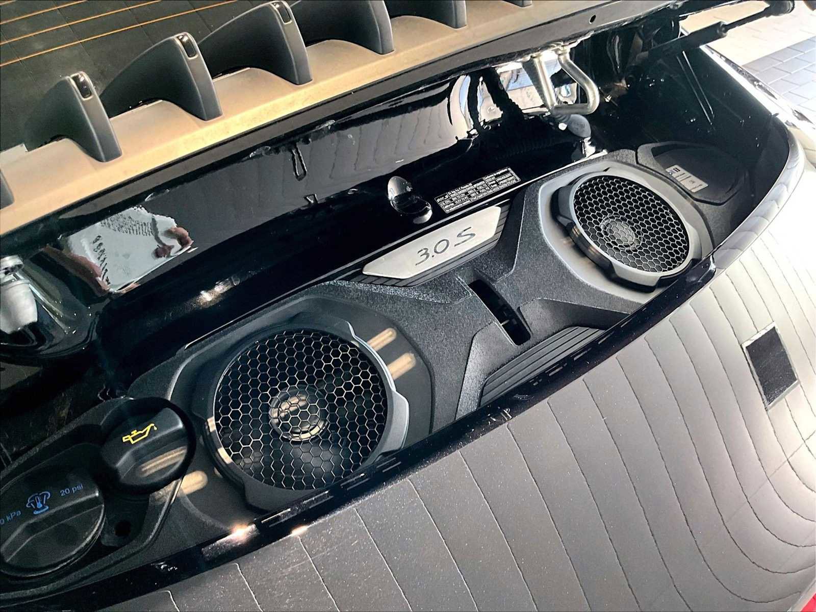 Used 2020 Porsche 911 Carrera S image 24