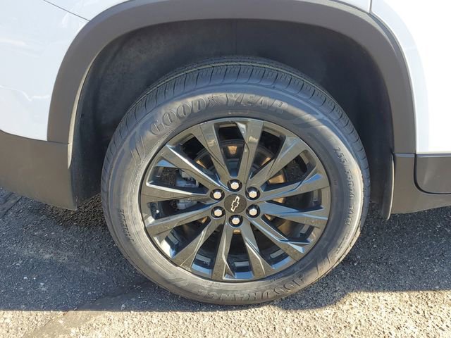 Used 2023 Chevrolet Traverse RS w/ LPO, Floor Liner Package image 5