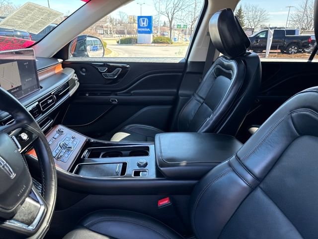 Used 2020 Lincoln Aviator Reserve w/ Equipment Group 201A image 14