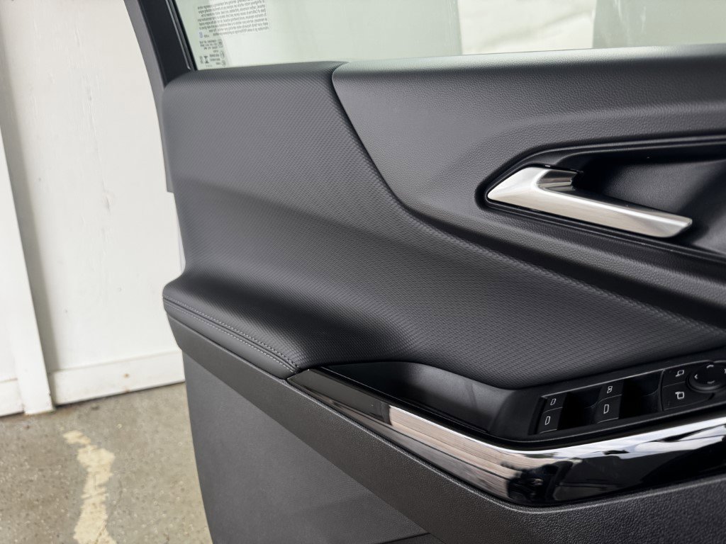 New 2026 Chevrolet Equinox LT w/ Convenience Package II image 27