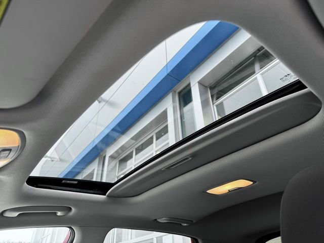 Used 2019 Hyundai Kona SEL w/ SEL Tech Package 02 image 4