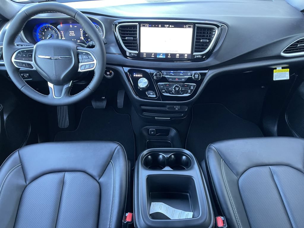 New 2026 Chrysler Voyager LX FWD image 21