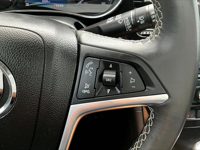 Used 2022 Buick Encore Preferred FWD image 21