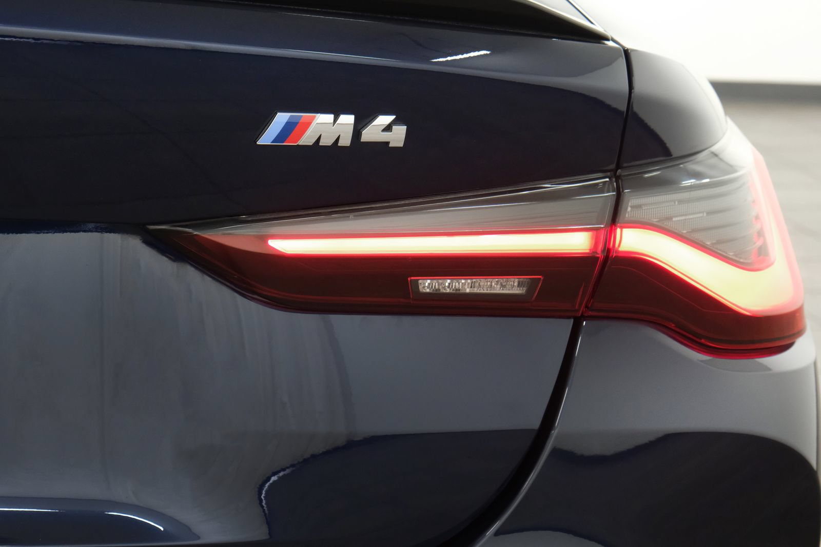 Used 2024 BMW M4 Coupe w/ Executive Package RWD image 7