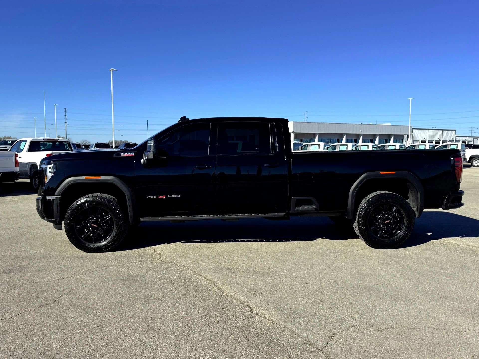 Used 2024 GMC Sierra 3500 AT4 w/ AT4 Premium Plus Package image 10