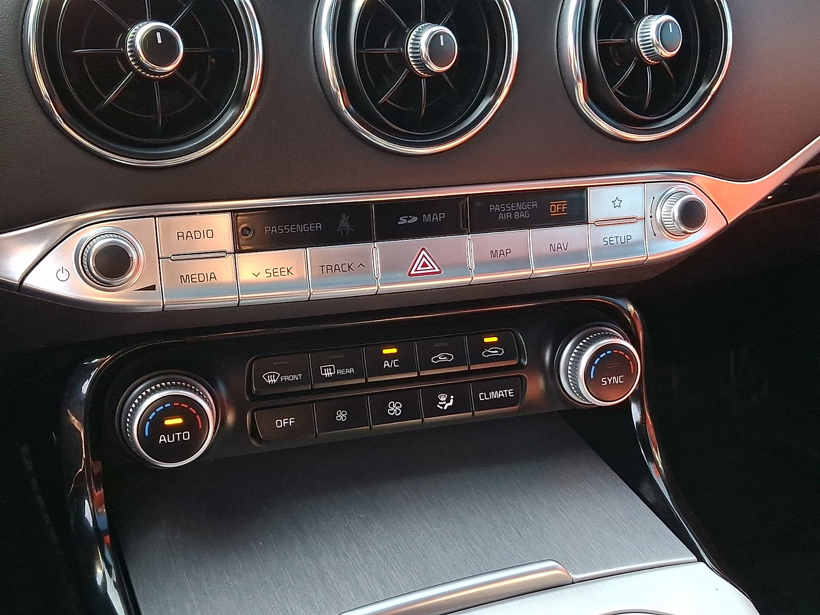 Used 2019 Kia Stinger GT2 image 16