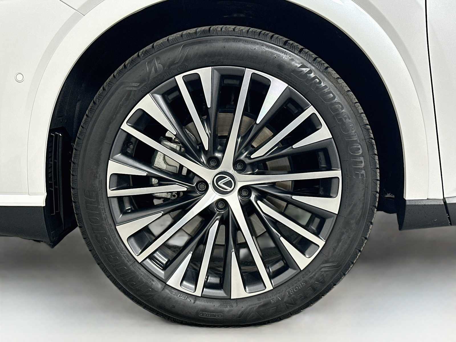 Used 2024 Lexus RX 350 w/ Convenience Package AWD/4WD image 31