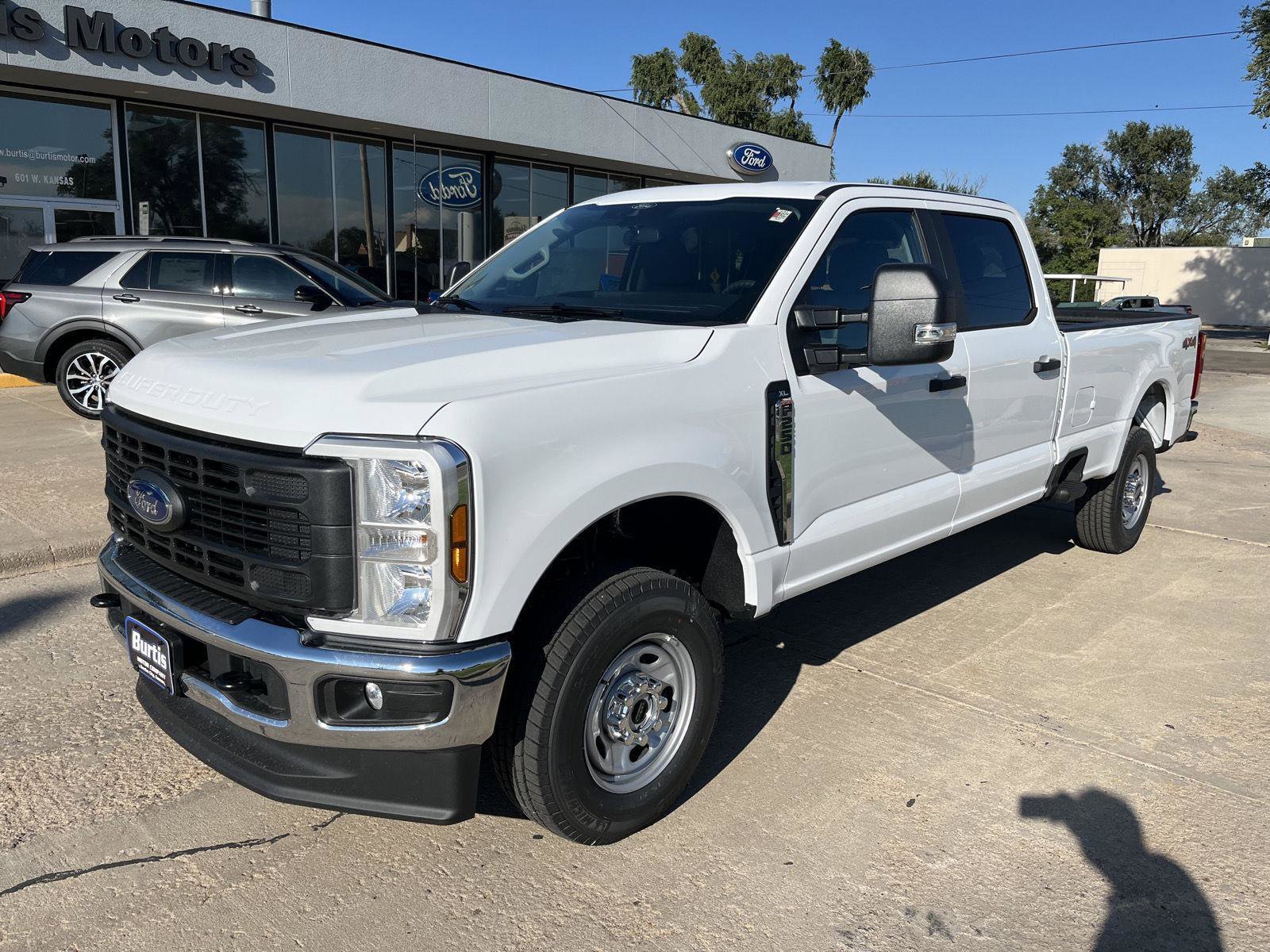 New 2026 Ford F250 XL image 2