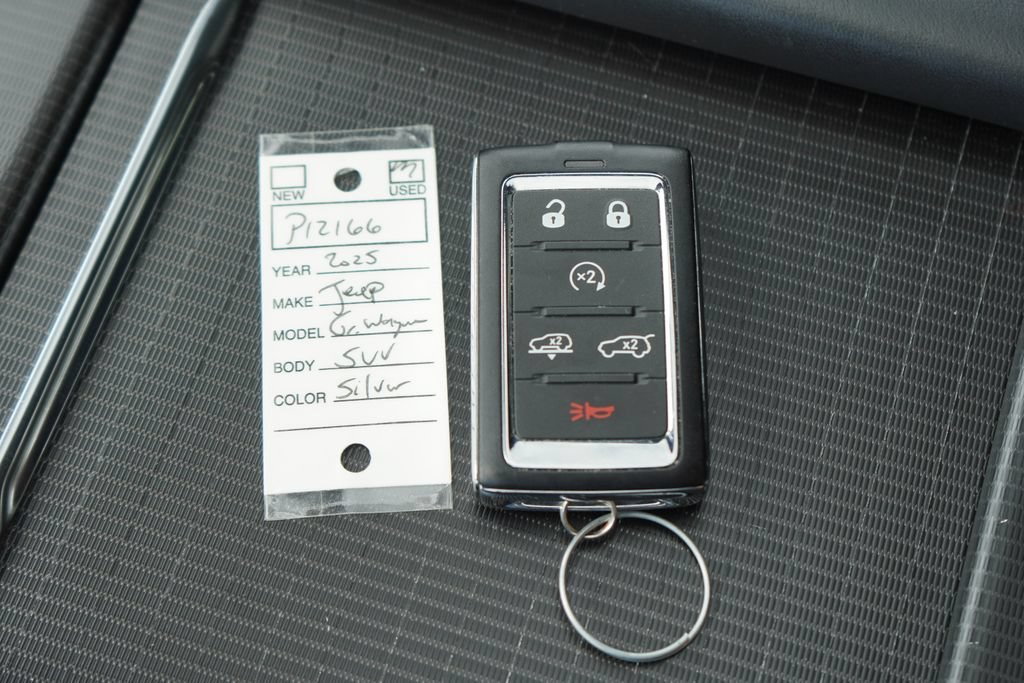 Used 2025 Jeep Grand Wagoneer L Series II Obsidian w/ Quick Order Packagew 28T AWD/4WD image 41