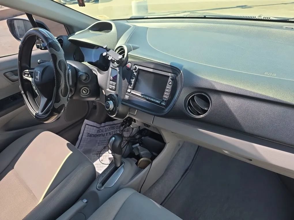 Used 2011 Honda Insight EX image 11