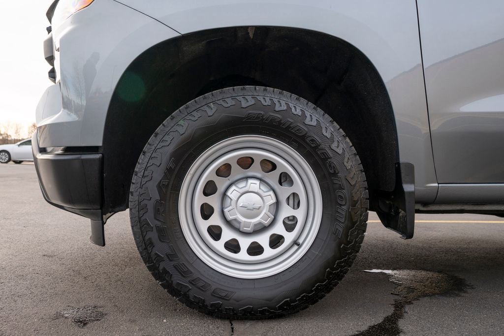 Used 2026 Chevrolet Silverado 1500 W/T w/ WT Value Package image 11