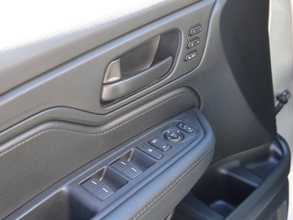 Used 2025 Honda Odyssey EX-L image 22