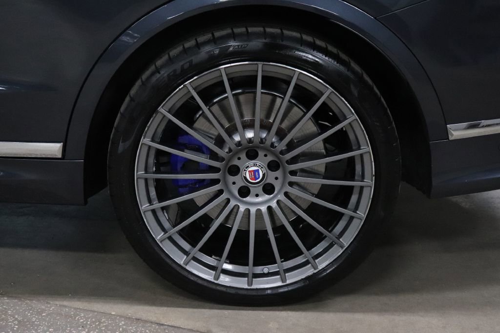 Used 2021 BMW ALPINA XB7 image 30