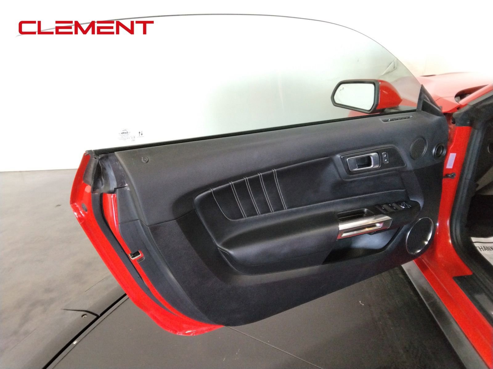 Used 2023 Ford Mustang Convertible image 32