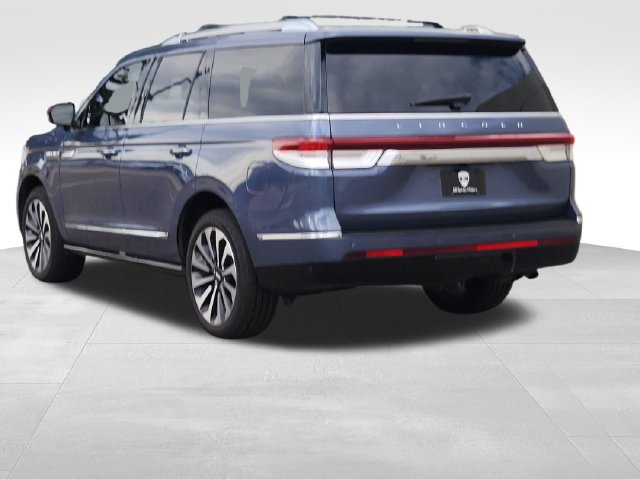 Certified 2023 Lincoln Navigator Reserve AWD/4WD image 7