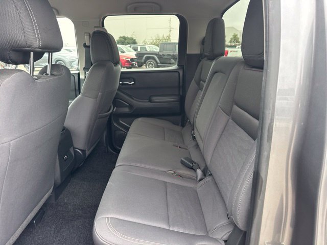 Used 2023 Nissan Frontier SV RWD image 34