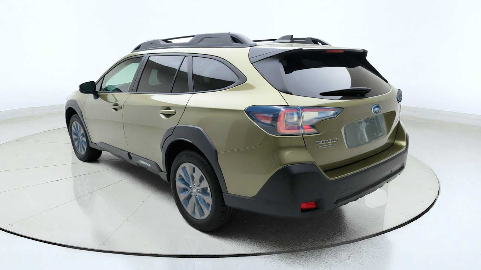 Certified 2025 Subaru Outback Onyx Edition AWD/4WD image 10