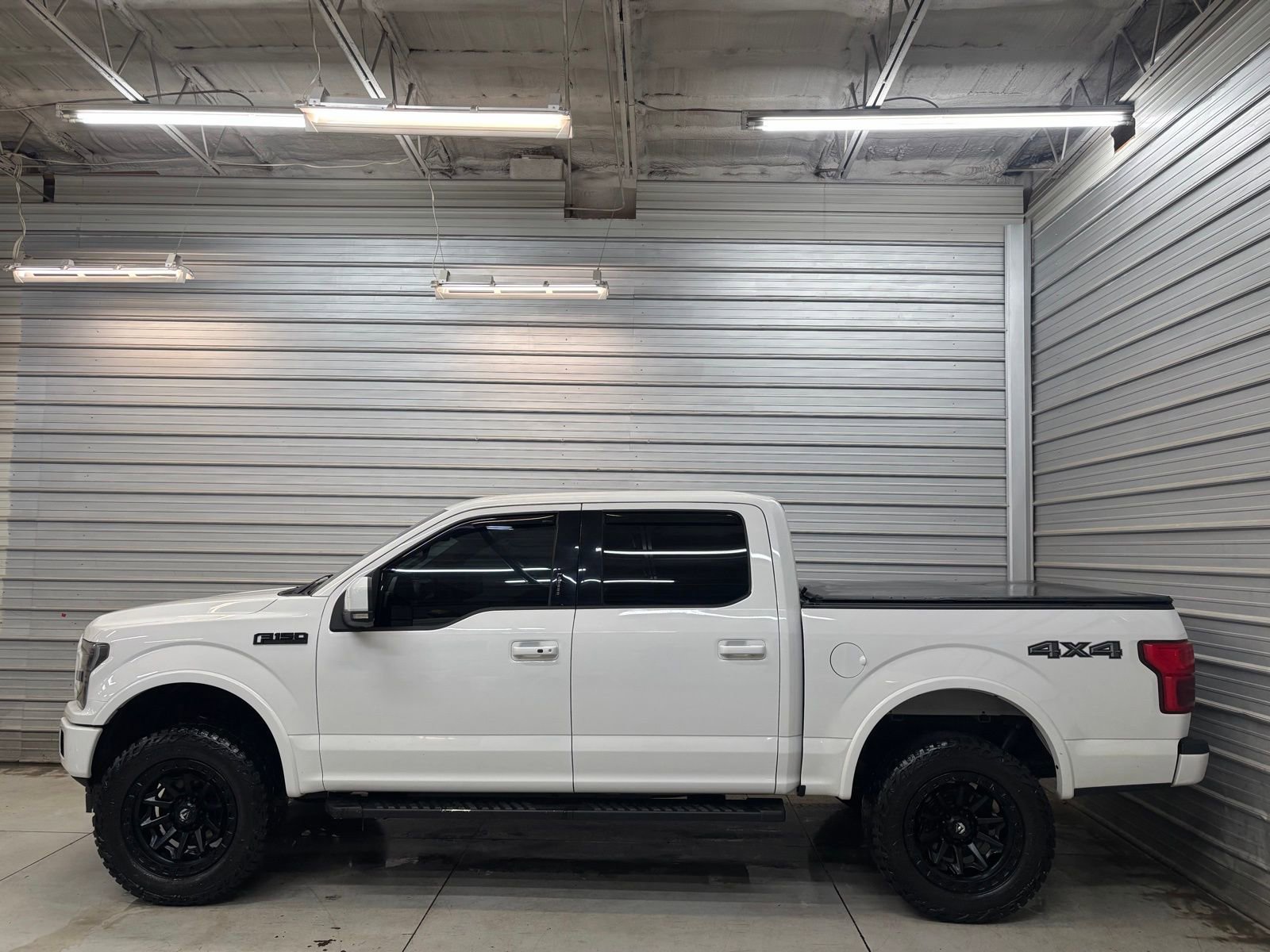 Used 2020 Ford F150 Lariat w/ Equipment Group 502A Luxury image 8